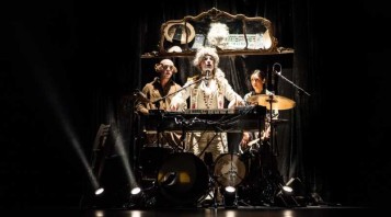 Compagnia Circo El Grito - JOHANN SEBASTIAN CIRCUS - Photo (C) Mauro Landi